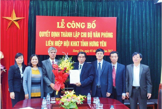 Công bố quyết định thành lập Chi bộ văn phòng Liên hiệp các hội khoa học và kỹ thuật tỉnh Hưng Yên